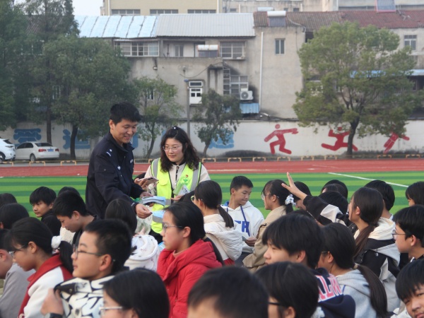 襄阳：齐心护“未”  助苗成长(图5)